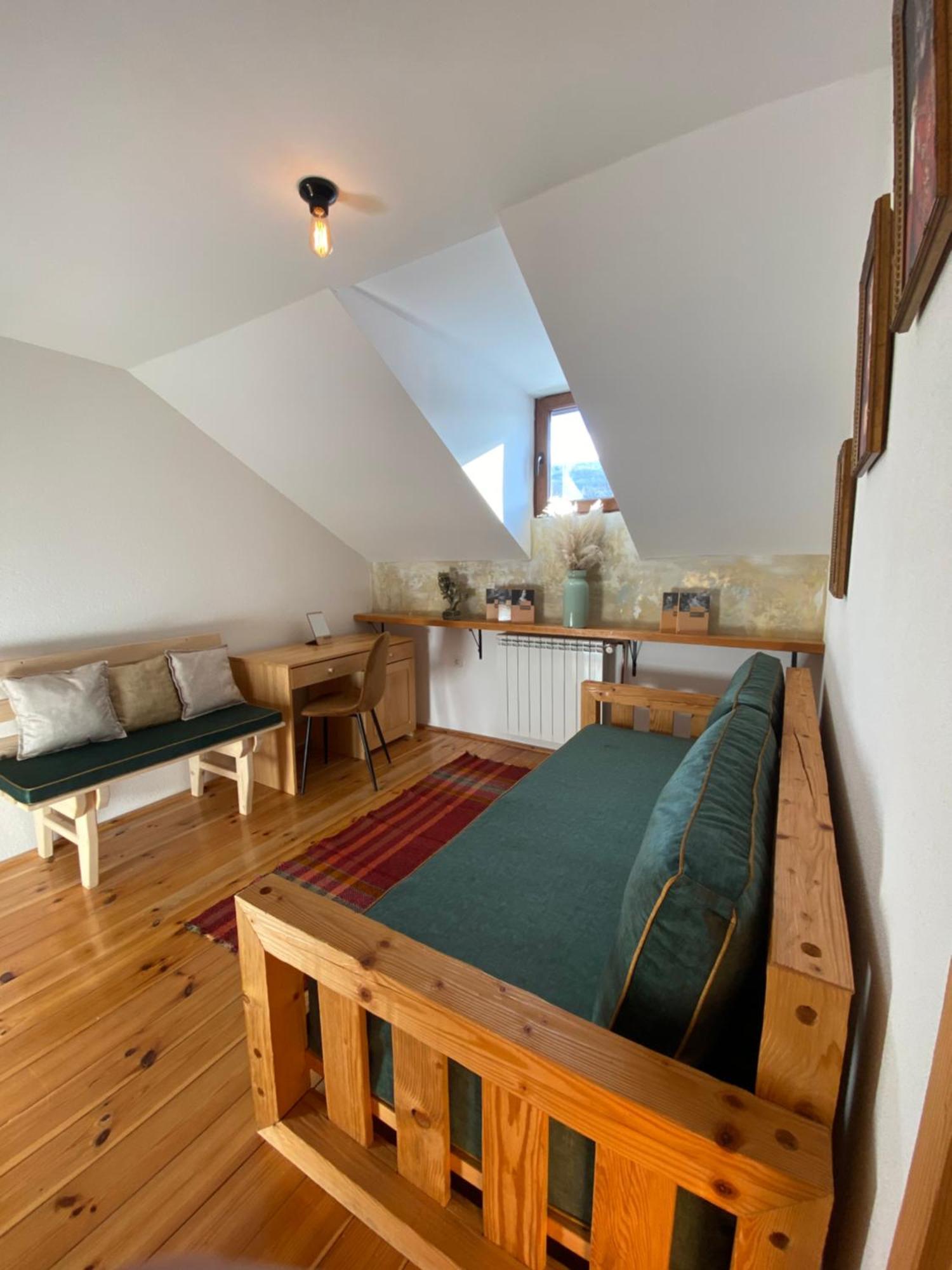 Pubhouse & Rooms Pahulja Kolašin المظهر الخارجي الصورة