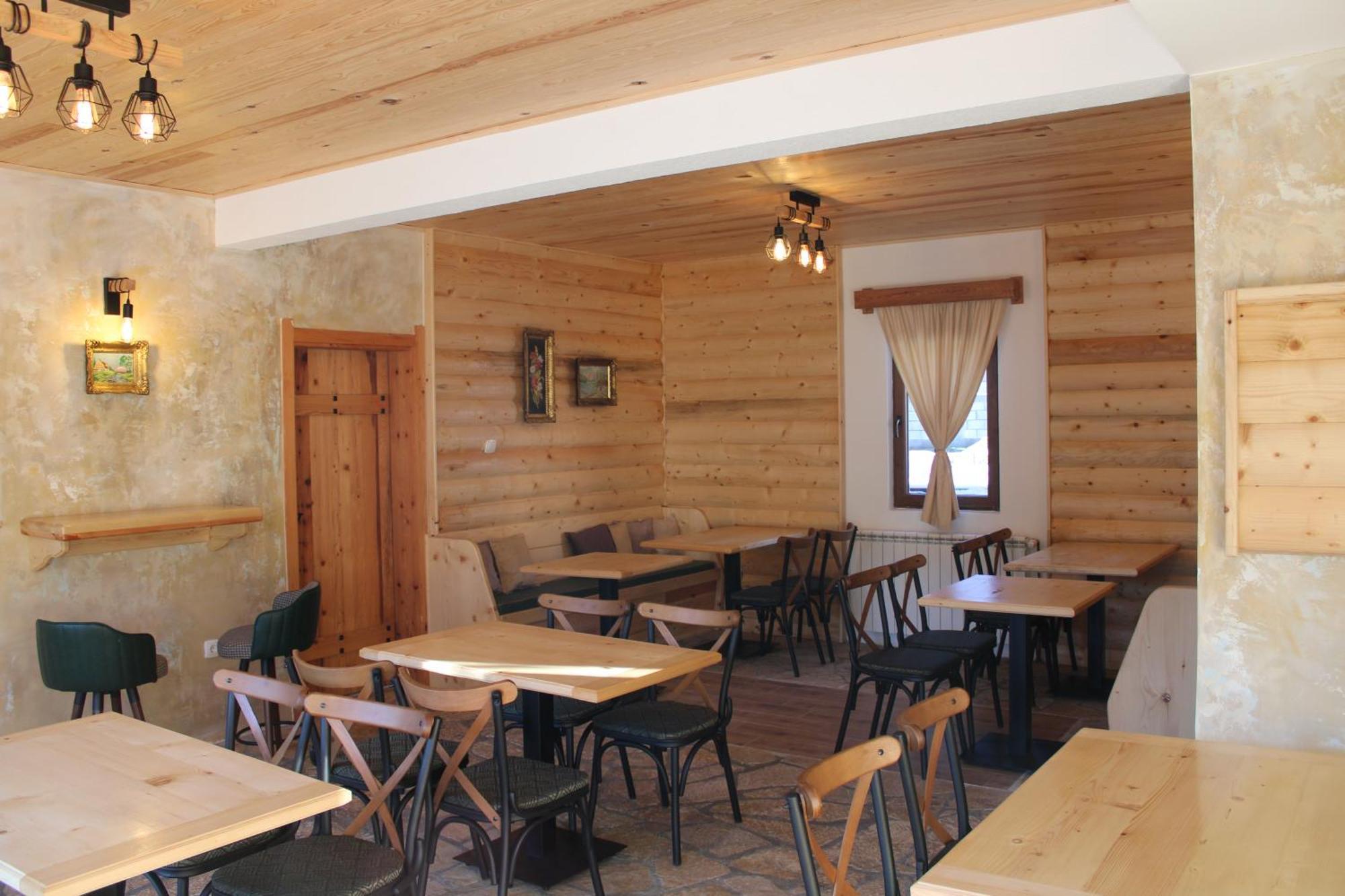 Pubhouse & Rooms Pahulja Kolašin المظهر الخارجي الصورة