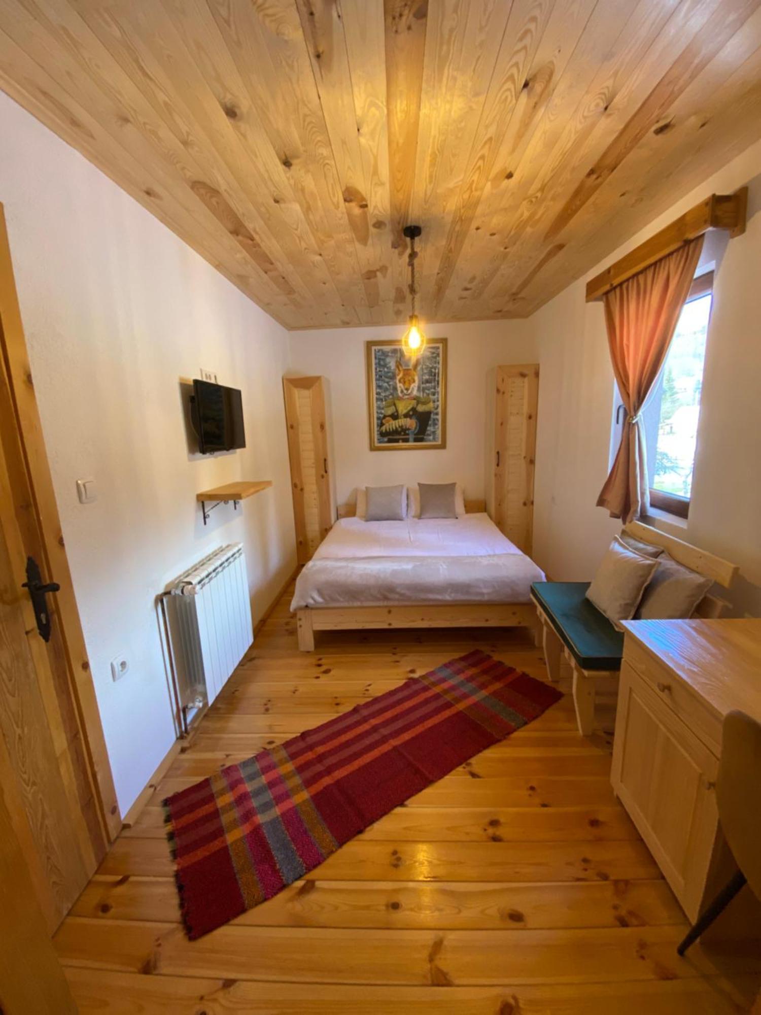 Pubhouse & Rooms Pahulja Kolašin المظهر الخارجي الصورة