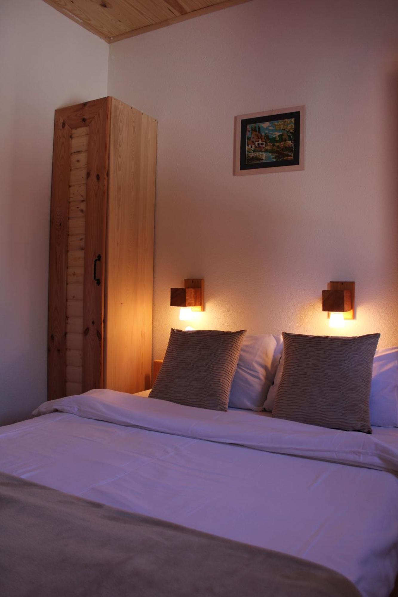 Pubhouse & Rooms Pahulja Kolašin المظهر الخارجي الصورة