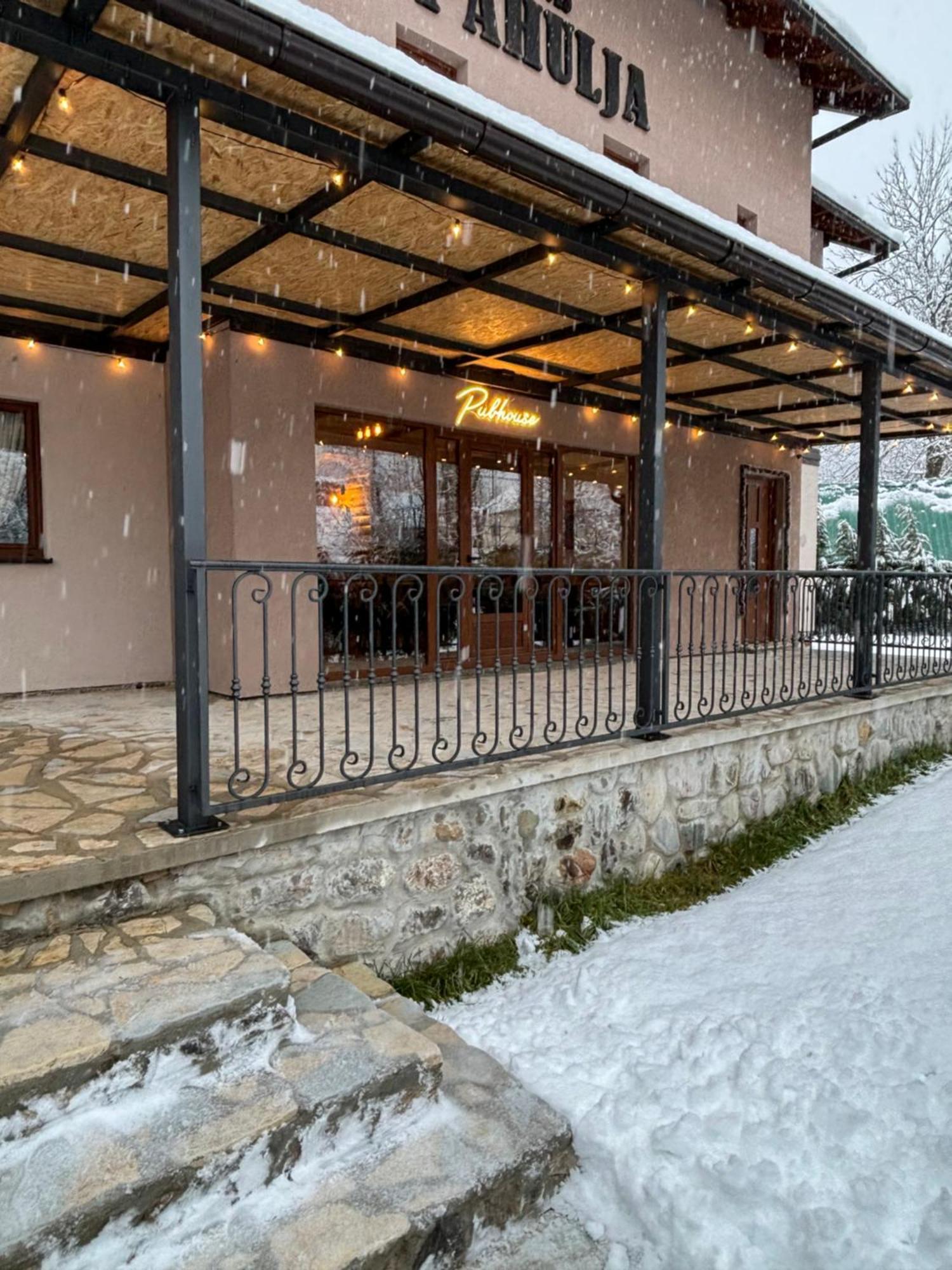 Pubhouse & Rooms Pahulja Kolašin المظهر الخارجي الصورة